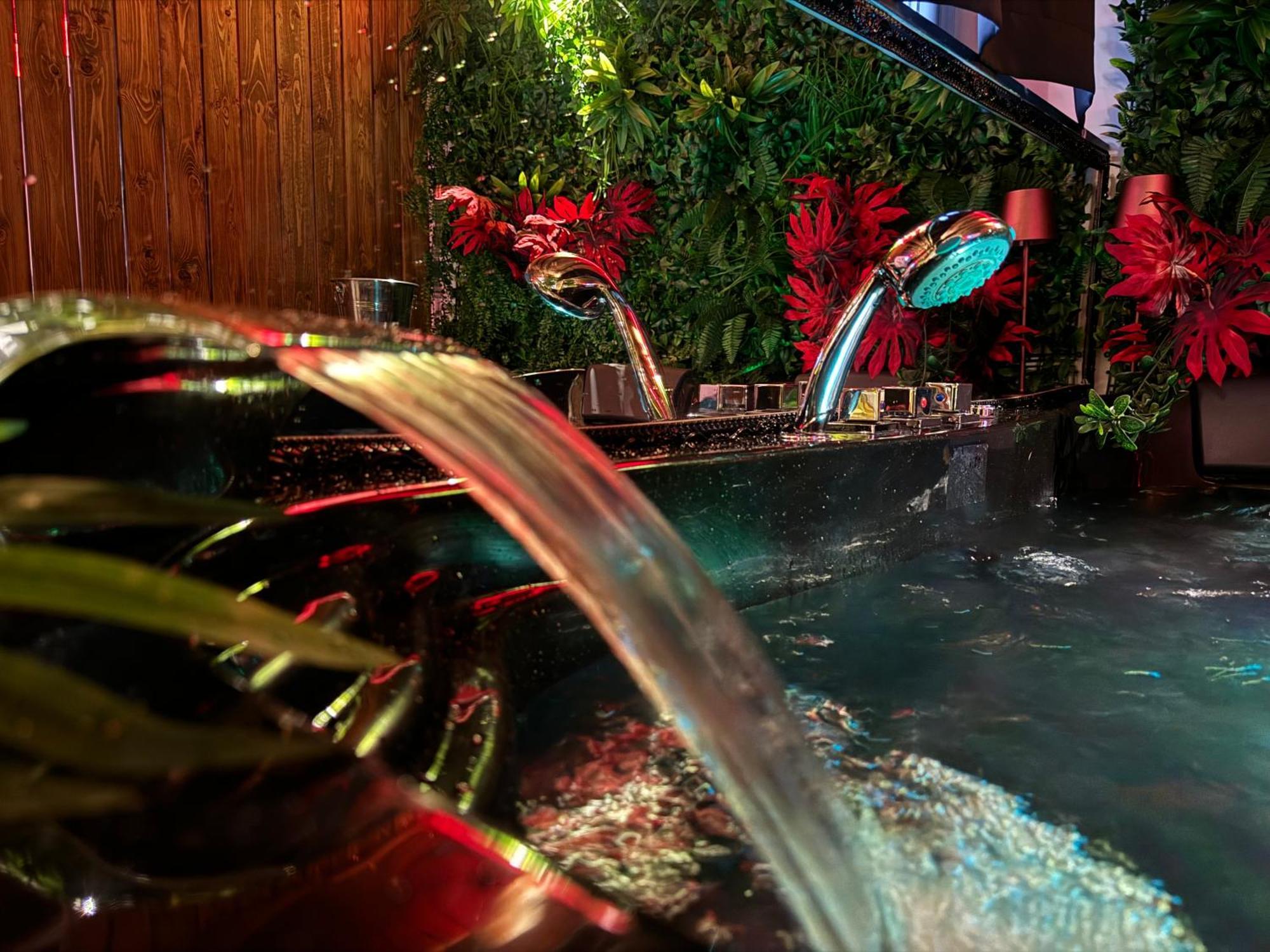 Rouge Suite & Spa Palermo Centro Buitenkant foto